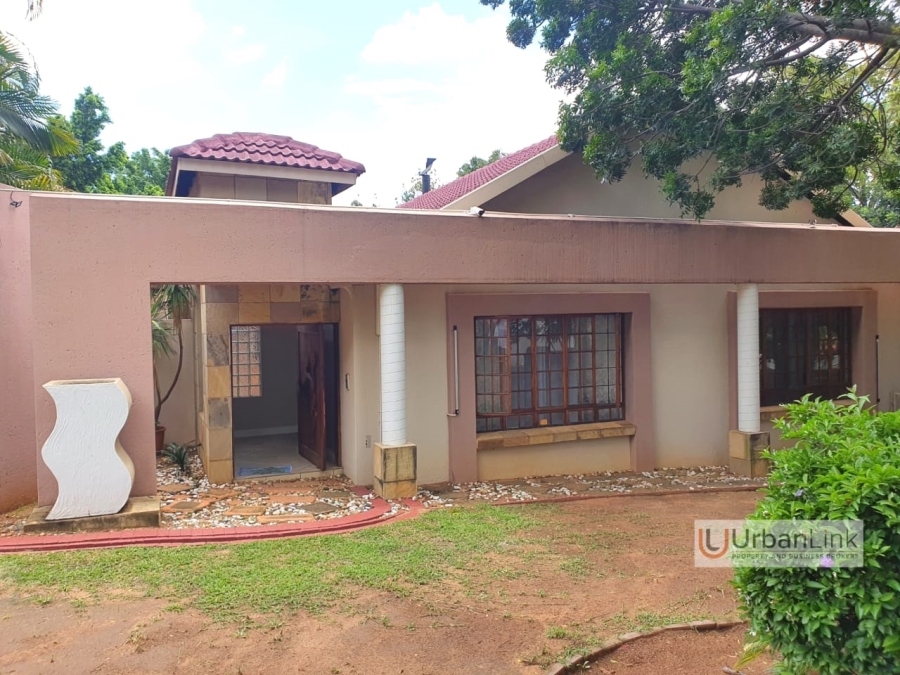 4 Bedroom Property for Sale in Safari Gardens North West